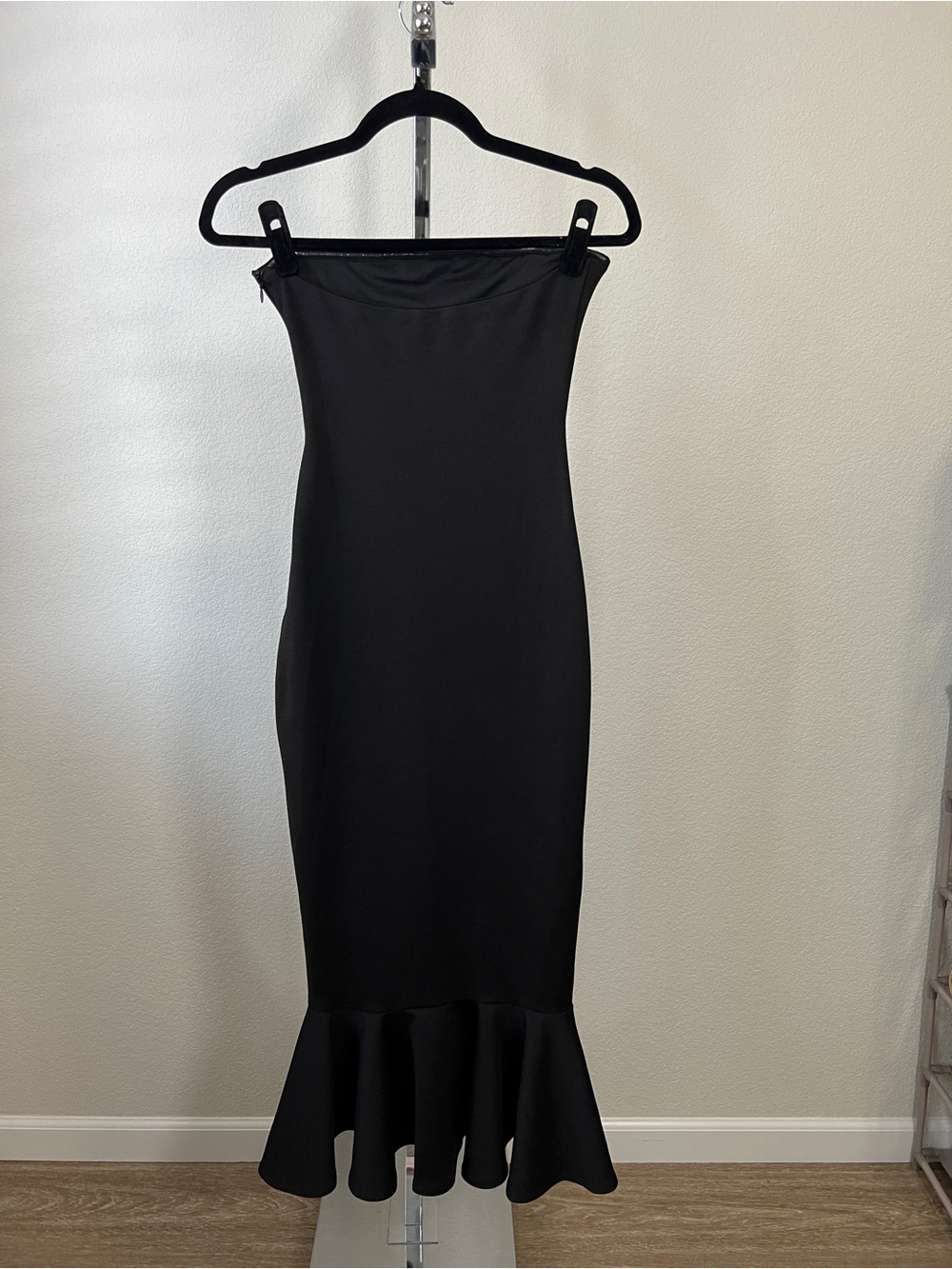 Revolve Superdown Black Strapless Mermaid Dress size Small Cocktail Party - Picture 3 of 7